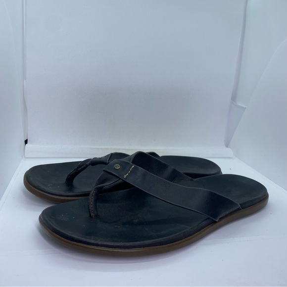 Olukai Kapuna Black Leather Flip Flops - Picture 2 of 5